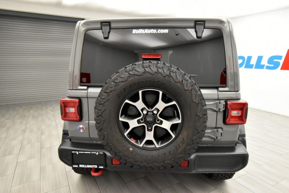 2019 Jeep Wrangler Unlimited Rubicon 4x4 4dr SUV, Gray, Mileage: 71,360 - photo 3