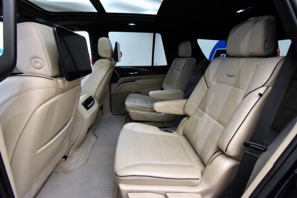 2021 Cadillac Escalade Premium Luxury 4x4 4dr SUV, Blue, Mileage: 48,749 - photo 14