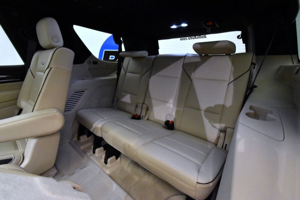 2021 Cadillac Escalade Premium Luxury 4x4 4dr SUV, Blue, Mileage: 48,749 - photo 15