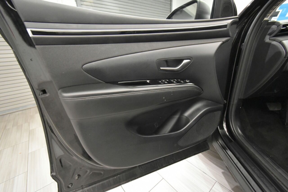 2022 Hyundai Tucson Hybrid SEL Convenience AWD 4dr SUV, Black, Mileage: 19,220 - photo 12