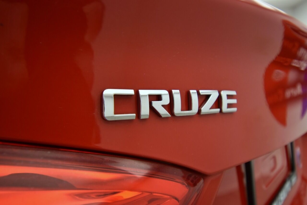 2016 Chevrolet Cruze Premier 4dr Sedan, Red, Mileage: 55,655 - photo 35