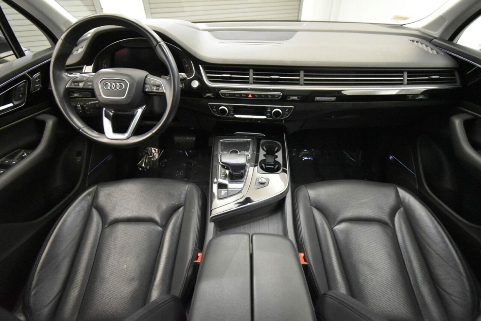 2019 Audi Q7 quattro Prestige 55 TFSI AWD 4dr SUV, Gray, Mileage: 72,316 - photo 24