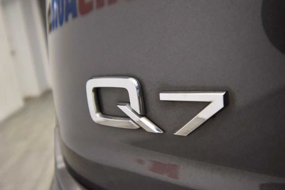 2019 Audi Q7 quattro Prestige 55 TFSI AWD 4dr SUV, Gray, Mileage: 72,316 - photo 44