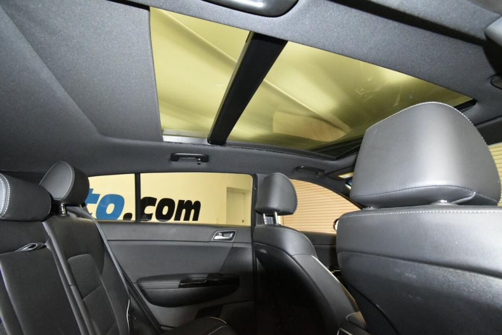2020 Kia Sportage SX Turbo AWD 4dr SUV, Silver, Mileage: 56,128 - photo 19