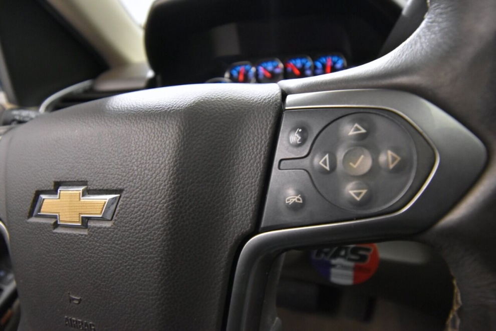 2015 Chevrolet Suburban LTZ 4x4 4dr SUV, Black, Mileage: 97,234 - photo 37
