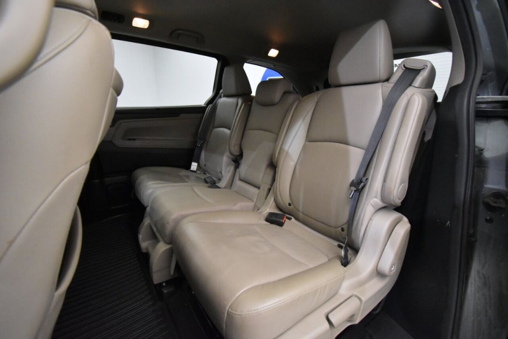 2018 Honda Odyssey EX L w/Navi w/RES 4dr Mini Van and RES, Gray, Mileage: 92,732 - photo 13
