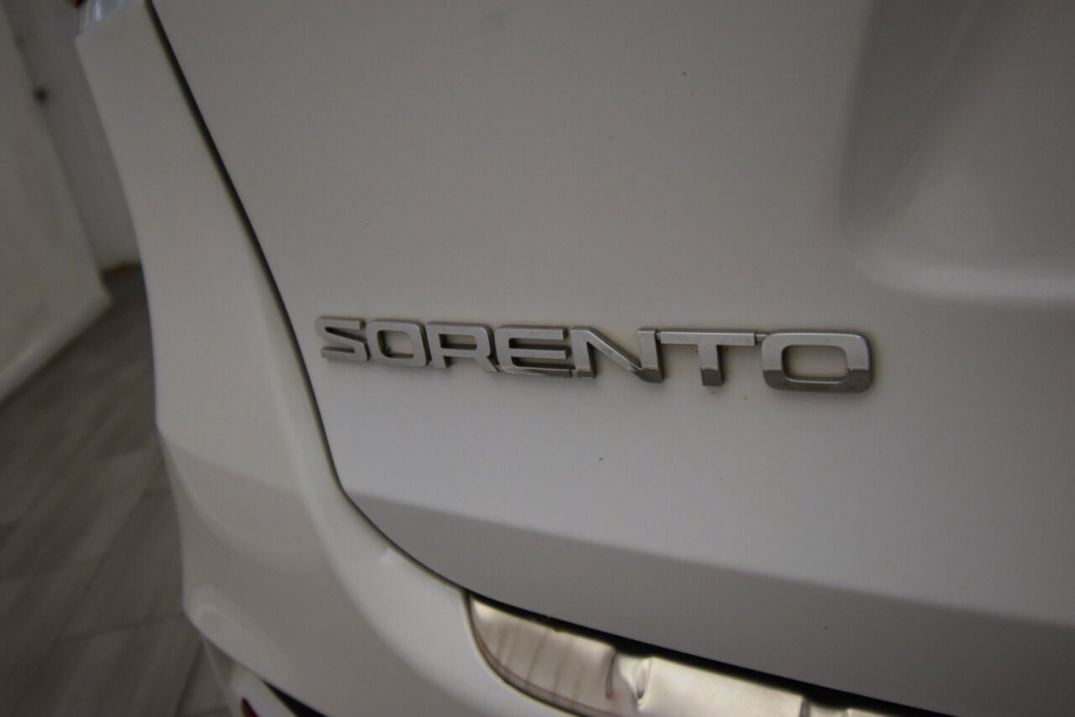 2017 Kia Sorento SX Limited V6 AWD 4dr SUV, White, Mileage: 105,559 - photo 44