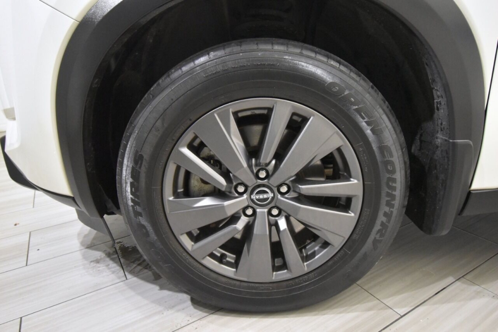 2022 Nissan Pathfinder SV AWD 4dr SUV, White, Mileage: 60,918 - photo 9