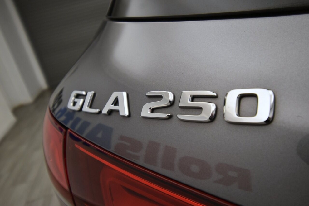 2021 Mercedes-Benz GLA GLA 250 4MATIC AWD 4dr SUV, Gray, Mileage: 93,799 - photo 38