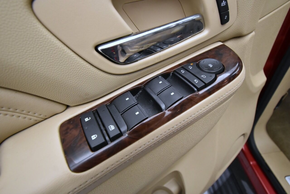 2012 Cadillac Escalade ESV Premium AWD 4dr SUV, Red, Mileage: 122,419 - photo 26
