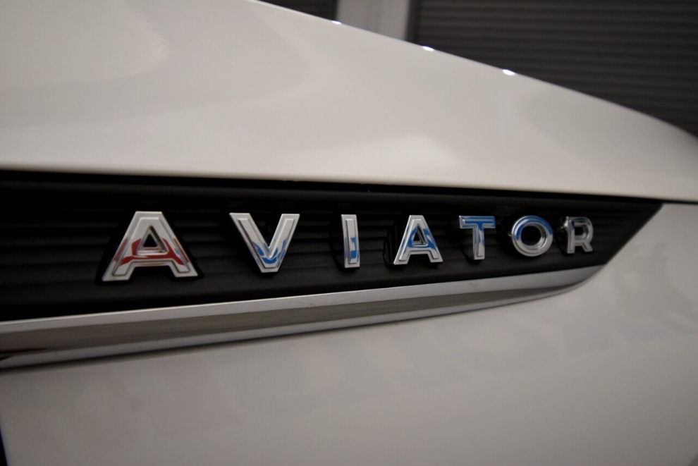 2020 Lincoln Aviator Reserve AWD 4dr SUV, White, Mileage: 62,017 - photo 43