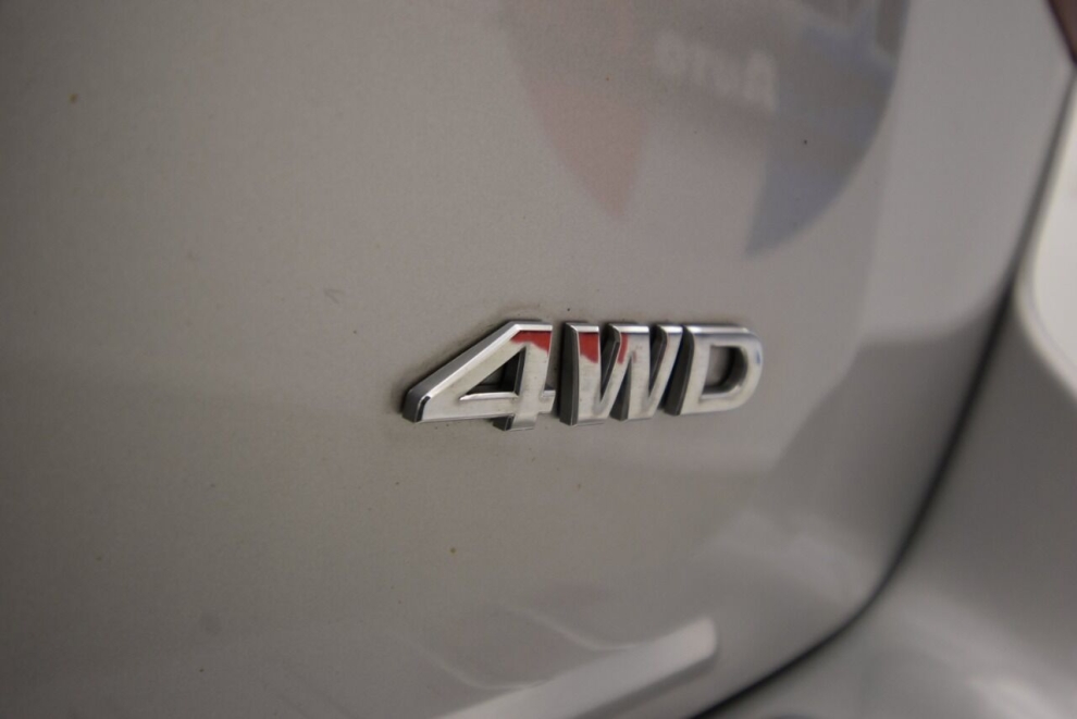 2020 Nissan Pathfinder S 4x4 4dr SUV, Silver, Mileage: 42,577 - photo 39