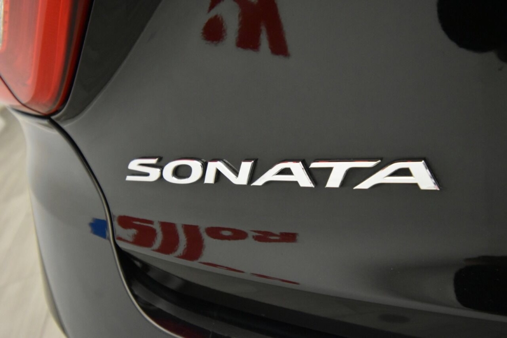 2015 Hyundai Sonata Limited 4dr Sedan, Black, Mileage: 87,348 - photo 39