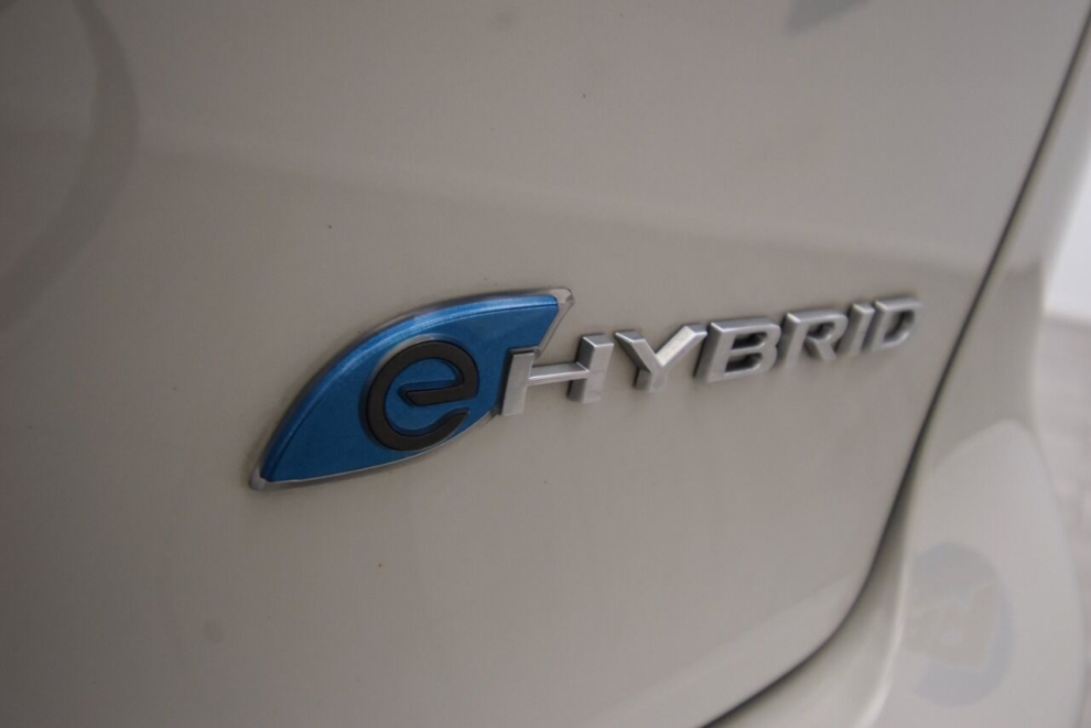 2020 Chrysler Pacifica Hybrid Limited 4dr Mini Van, White, Mileage: 64,702 - photo 47