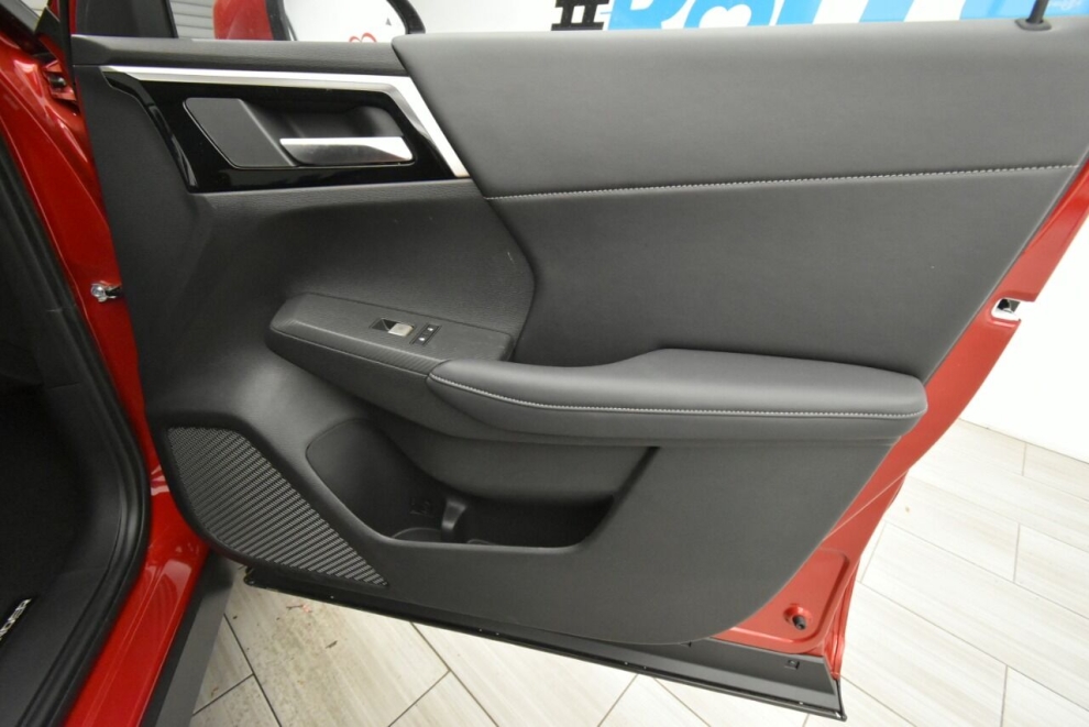 2024 Mitsubishi Outlander SE AWD 4dr SUV, Red, Mileage: 655 - photo 17