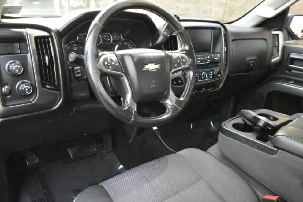 2018 Chevrolet Silverado 1500 LT 4x4 4dr Double Cab 6.5 ft. SB, Black, Mileage: 104,850 - photo 11