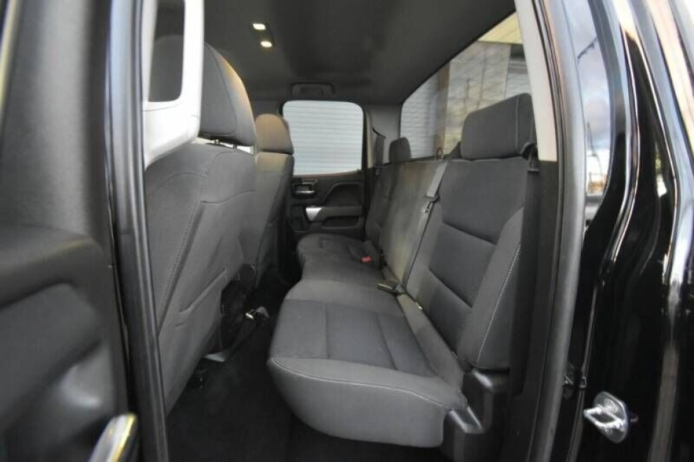 2018 Chevrolet Silverado 1500 LT 4x4 4dr Double Cab 6.5 ft. SB, Black, Mileage: 104,850 - photo 14