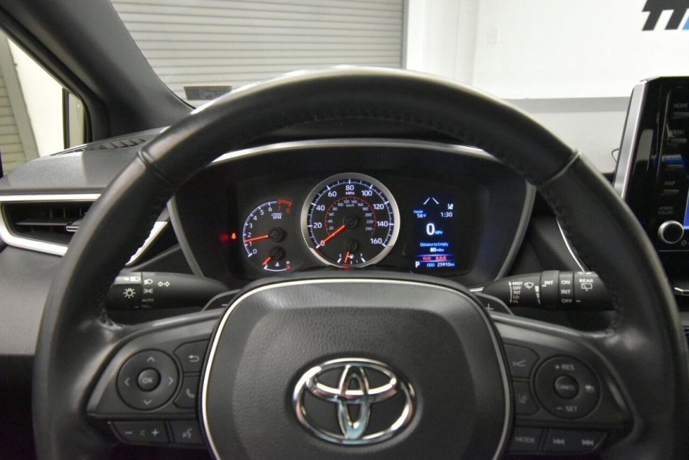 2022 Toyota Corolla Hatchback SE Nightshade Edition 4dr Hatchback, Silver, Mileage: 25,909 - photo 25