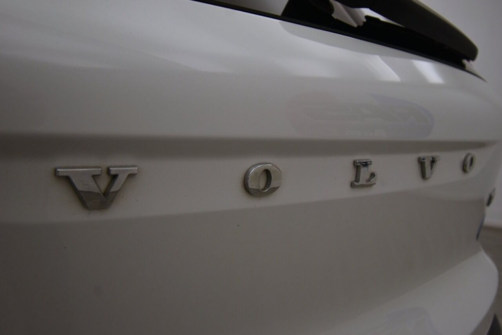 2020 Volvo XC40 T5 R Design AWD 4dr SUV, White, Mileage: 63,154 - photo 43