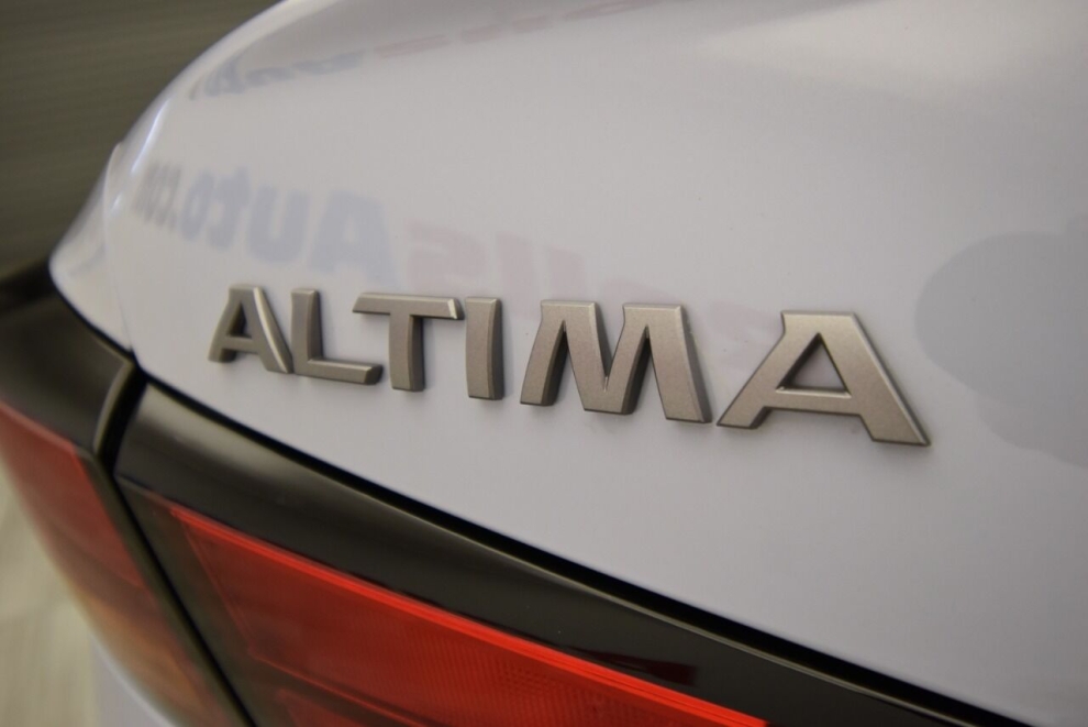 2023 Nissan Altima 2.5 SR 4dr Sedan, Gray, Mileage: 7,443 - photo 38