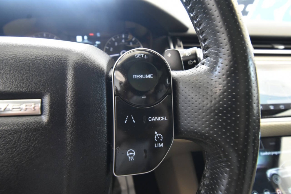 2018 Land Rover Range Rover Velar P250 S AWD 4dr SUV, Blanco, Mileage: 62,946 - photo 25