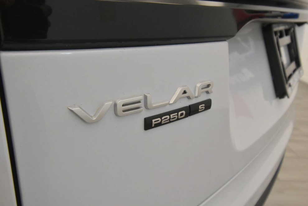 2018 Land Rover Range Rover Velar P250 S AWD 4dr SUV, Blanco, Mileage: 62,946 - photo 30