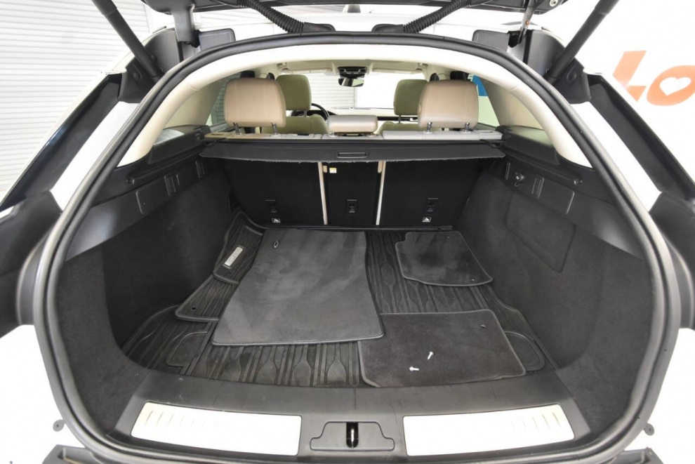 2018 Land Rover Range Rover Velar P250 S AWD 4dr SUV, Blanco, Mileage: 62,946 - photo 31