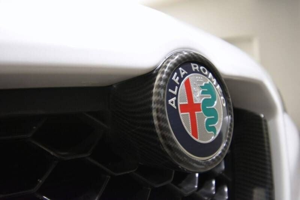 2018 Alfa Romeo Stelvio Sport AWD 4dr Crossover, White, Mileage: 52,638 - photo 46