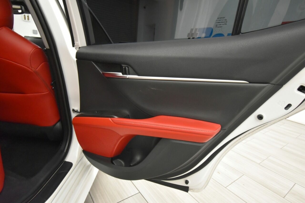 2022 Toyota Camry XSE AWD 4dr Sedan, White, Mileage: 36,711 - photo 19