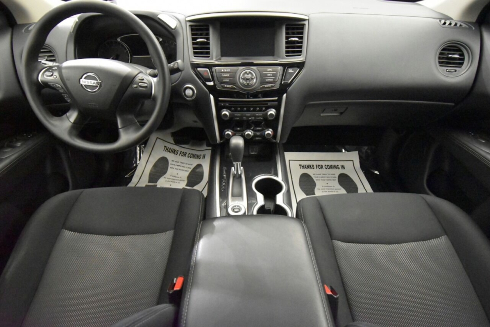 2020 Nissan Pathfinder S 4x4 4dr SUV, Black, Mileage: 22,437 - photo 23
