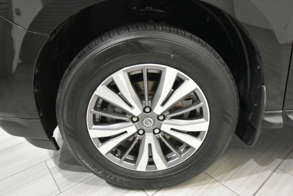 2020 Nissan Pathfinder S 4x4 4dr SUV, Black, Mileage: 22,437 - photo 9