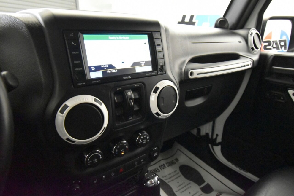 2014 Jeep Wrangler Unlimited Polar Edition 4x4 4dr SUV, White, Mileage: 73,420 - photo 24