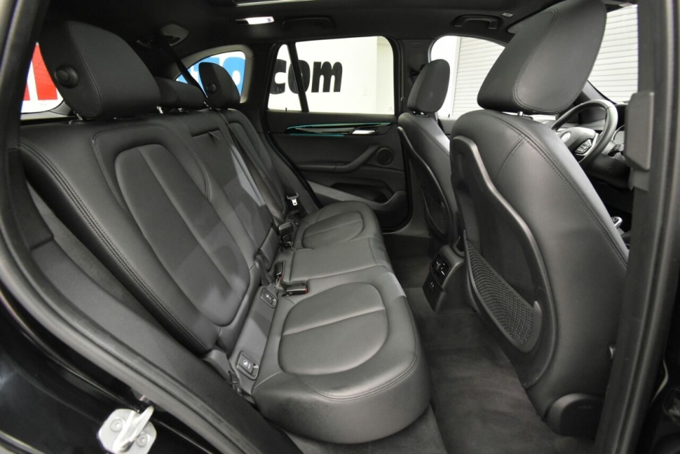 2022 BMW X1 xDrive28i AWD 4dr Sports Activity Vehicle, Black, Mileage: 40,065 - photo 18