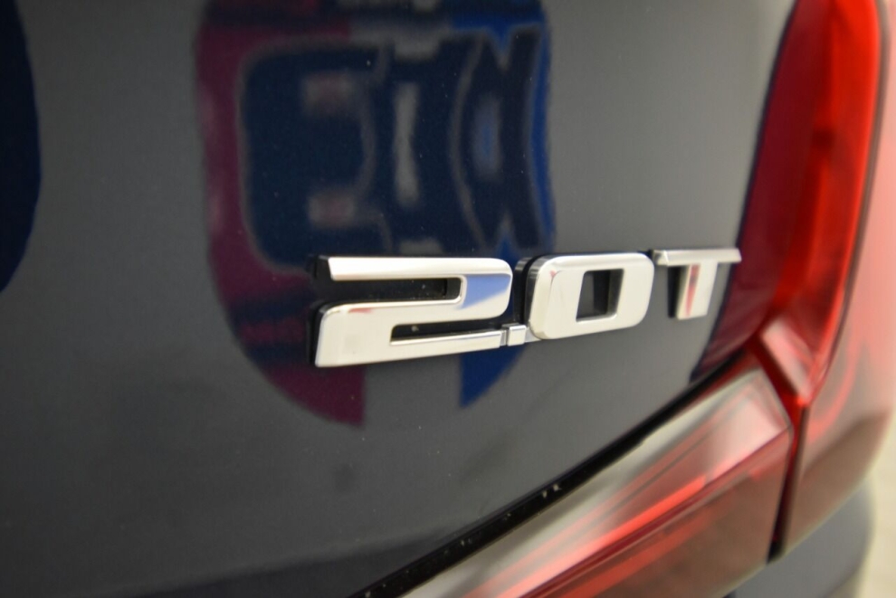 2019 Cadillac XT4 Premium Luxury 4dr Crossover, Blue, Mileage: 49,825 - photo 44