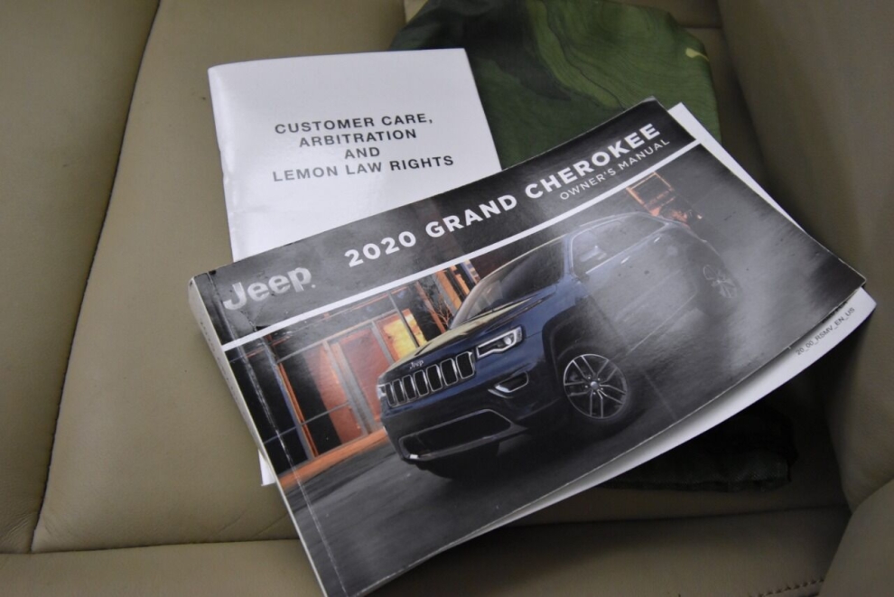 2020 Jeep Grand Cherokee Limited 4x4 4dr SUV, White, Mileage: 82,243 - photo 37