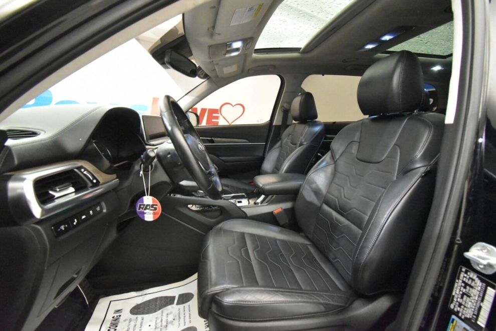 2020 Kia Telluride SX AWD 4dr SUV, Black, Mileage: 73,016 - photo 11