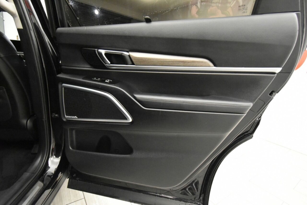 2020 Kia Telluride SX AWD 4dr SUV, Black, Mileage: 73,016 - photo 23