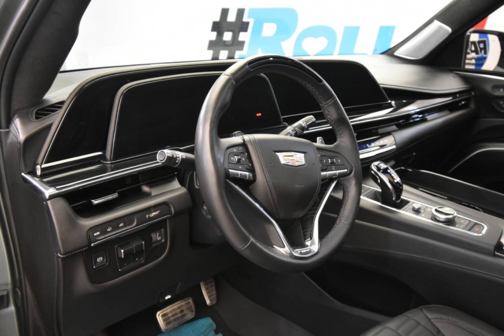 2024 Cadillac Escalade-V 20th Anniversary, Dark Emerald, Mileage: 10,125 - photo 11