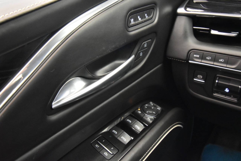 2024 Cadillac Escalade-V 20th Anniversary, Dark Emerald, Mileage: 10,125 - photo 37