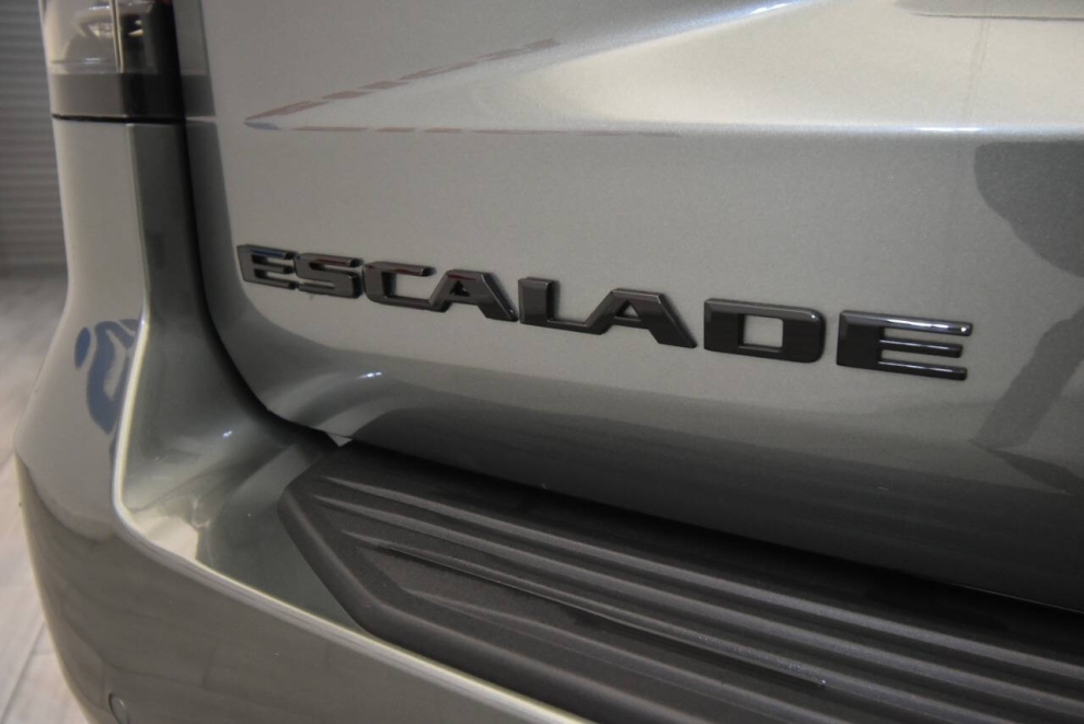 2024 Cadillac Escalade-V 20th Anniversary, Dark Emerald, Mileage: 10,125 - photo 44
