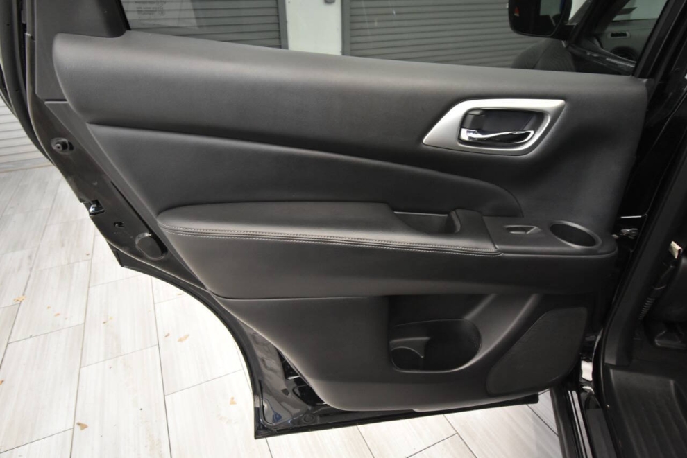 2020 Nissan Pathfinder S 4x4 4dr SUV, Black, Mileage: 24,831 - photo 13