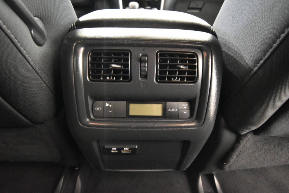 2020 Nissan Pathfinder S 4x4 4dr SUV, Black, Mileage: 24,831 - photo 18