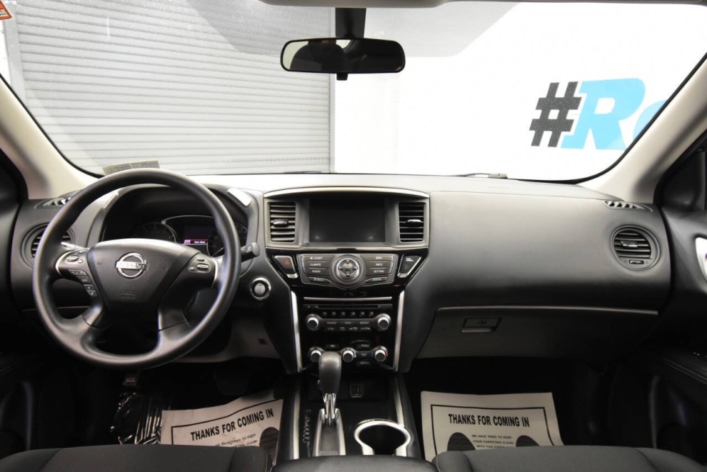 2020 Nissan Pathfinder S 4x4 4dr SUV, Black, Mileage: 24,831 - photo 19