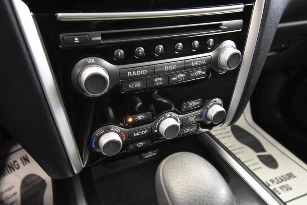 2020 Nissan Pathfinder S 4x4 4dr SUV, Black, Mileage: 24,831 - photo 22