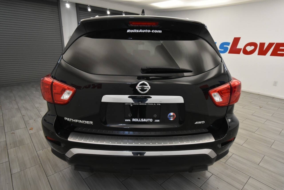 2020 Nissan Pathfinder S 4x4 4dr SUV, Black, Mileage: 24,831 - photo 3