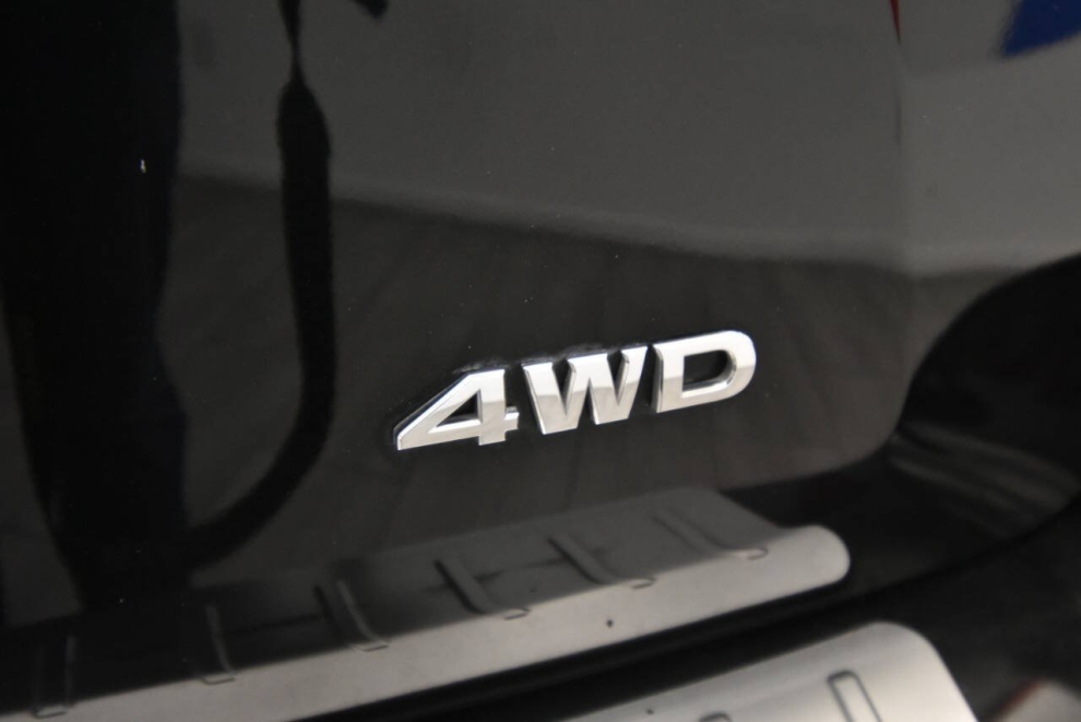 2020 Nissan Pathfinder S 4x4 4dr SUV, Black, Mileage: 24,831 - photo 33