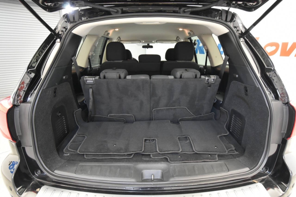 2020 Nissan Pathfinder S 4x4 4dr SUV, Black, Mileage: 24,831 - photo 34