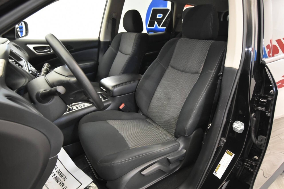 2020 Nissan Pathfinder S 4x4 4dr SUV, Black, Mileage: 24,831 - photo 9