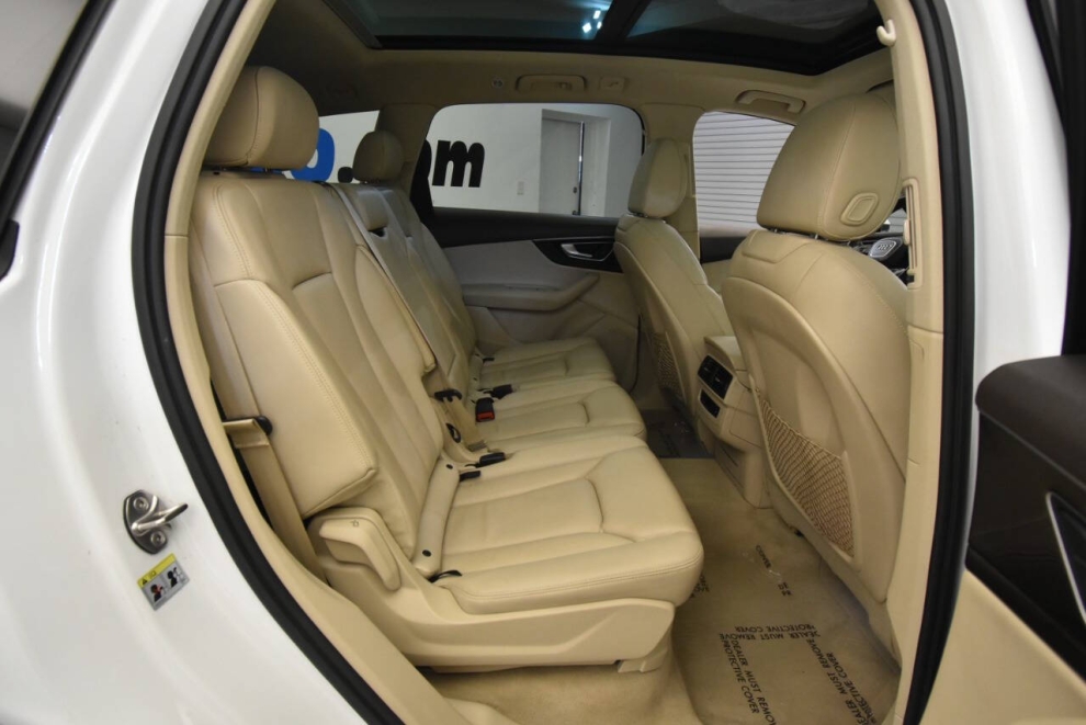 2017 Audi Q7 3.0T quattro Premium Plus AWD 4dr SUV, White, Mileage: 77,744 - photo 16