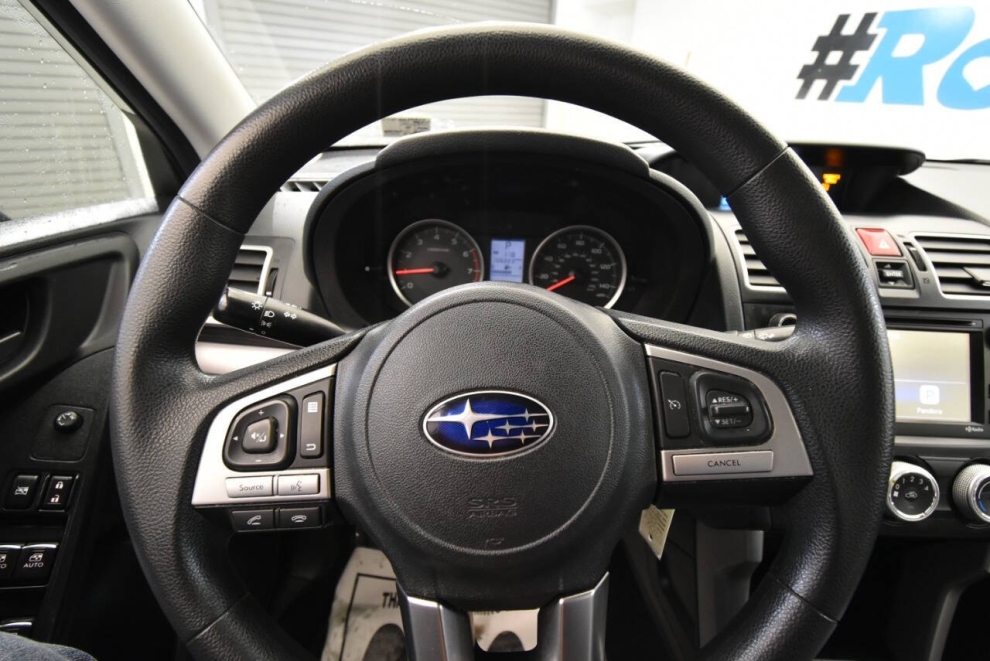 2017 Subaru Forester 2.5i AWD 4dr Wagon CVT, White, Mileage: 106,212 - photo 23